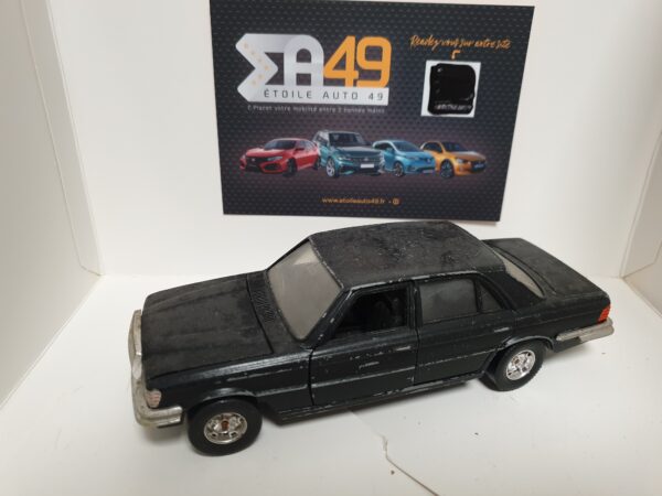 Mercedes 450 SEL Burago 1/24 Noire