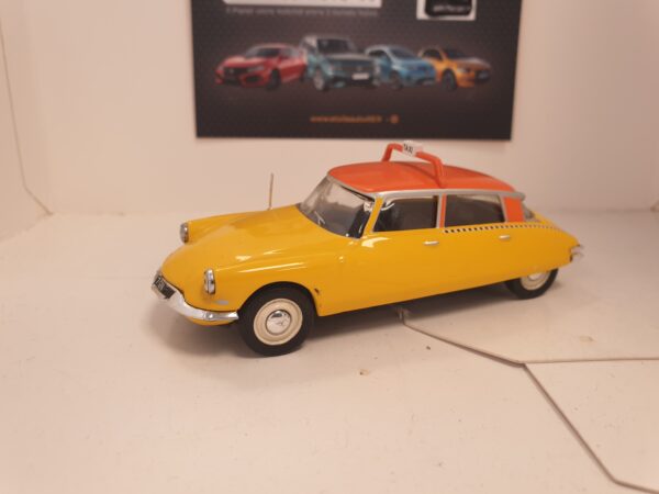 Citroen DS 21 taxi Altaya 1/43 – Image 3