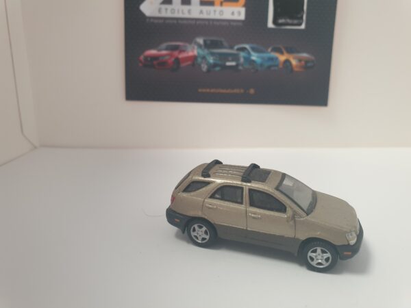 Lexus RX 300 Beige 1/87 – Image 3