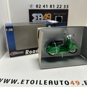 Scooter Vespa Vert