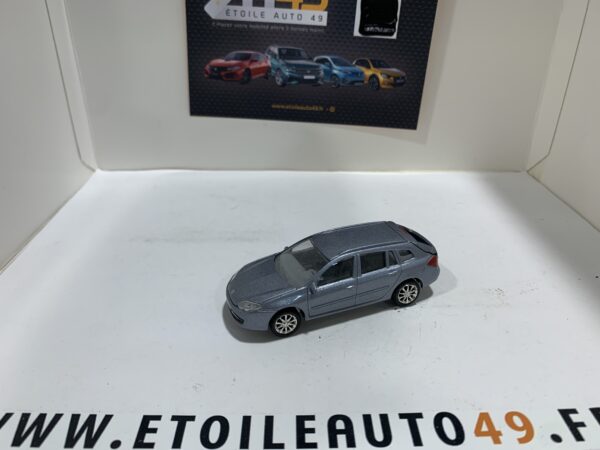 Renault Laguna 2007 1/64