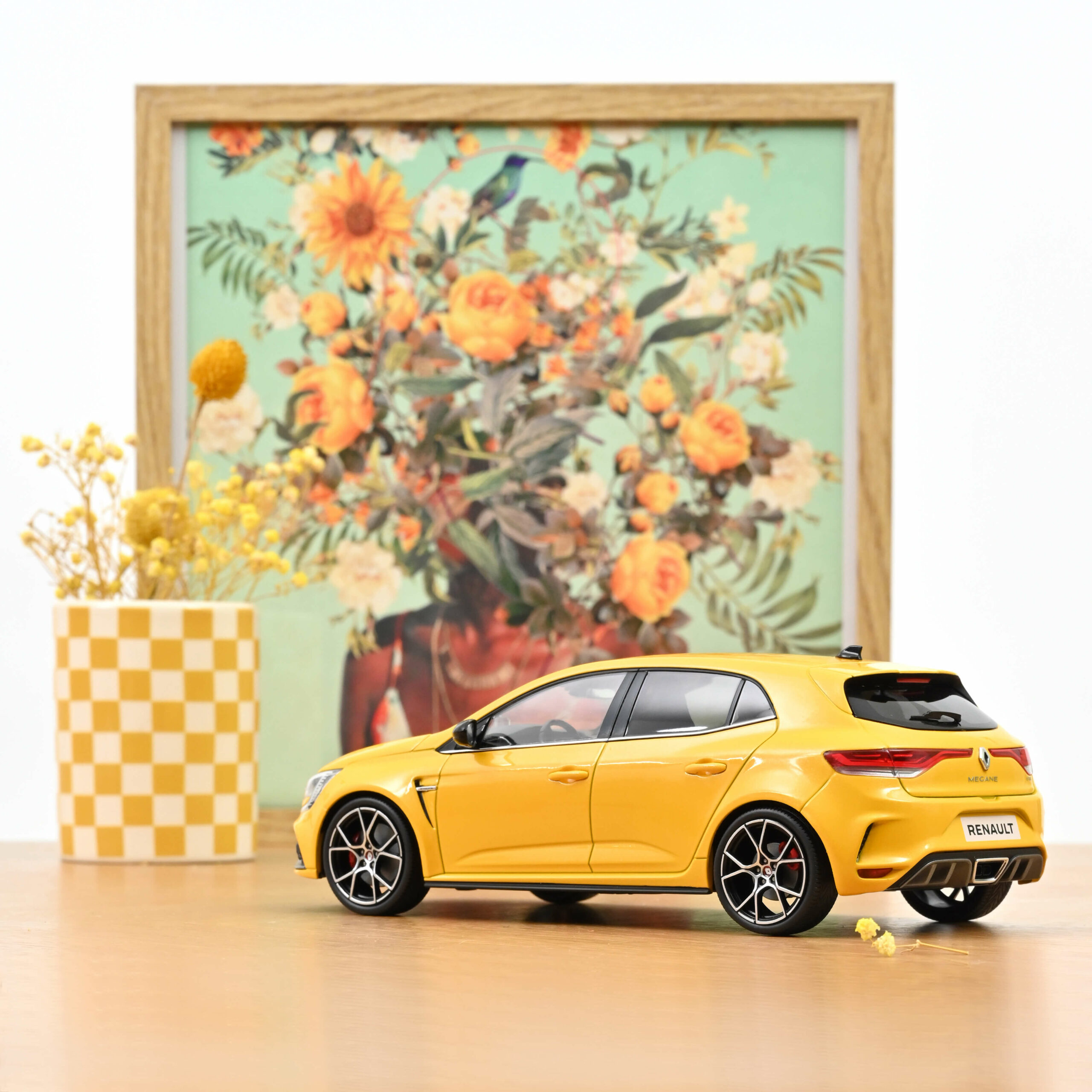 Renault Mégane R.S. Trophy 2022 Sirius Yellow 1/18 Ref : 185389 – Image 5