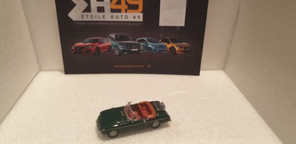 MGB Cabriolet Verte 1/72