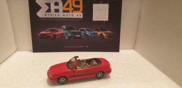 Volvo C70 Cabriolet 1/72