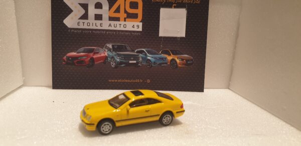 Mercedes CLK 1/72 Jaune