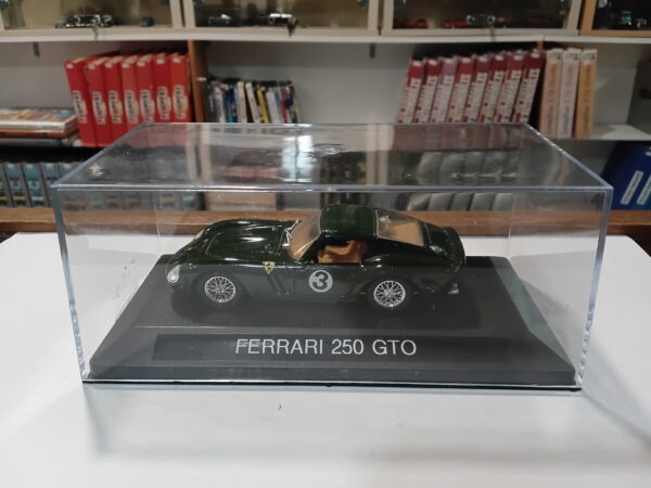 Ferrari 250 GTO 1/43