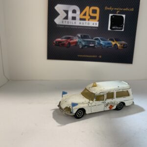 Majorette DS 21 Ambulance 1/65