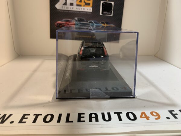 Grande Punto Abarth 1/43 – Image 2