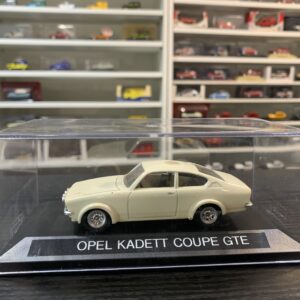 Opel Kadett coupe GTE 1/43