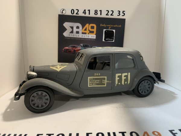 Citroen Traction 11 BL FFI 1/20 – Image 2