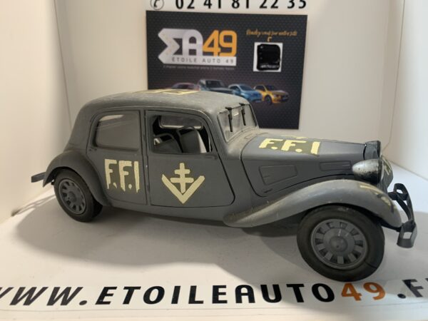 Citroen Traction 11 BL FFI 1/20 – Image 4