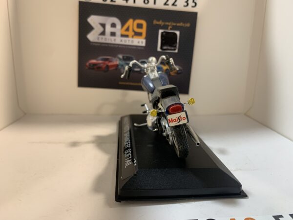 Harley FXSTS "Springer" Softail 1/18 – Image 5