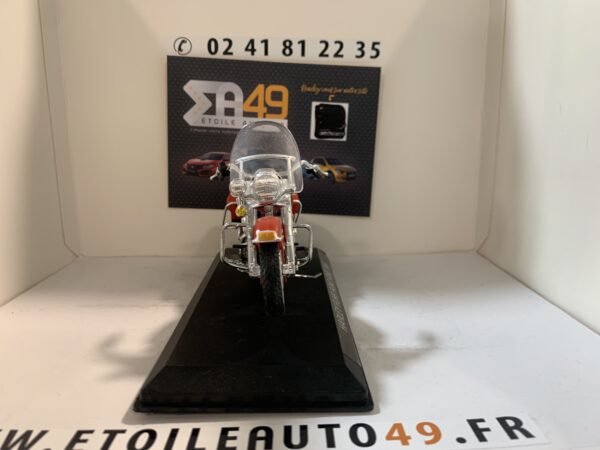 Harley FLHR Road King 1999 1/18 – Image 3