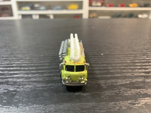 Micro Machines Galoob Hasbro Camion de pompier 1989 – Image 2