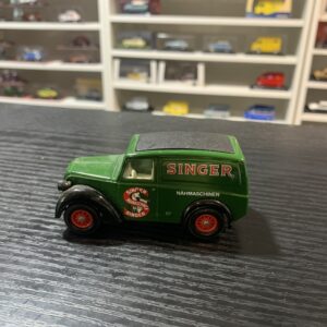 Camionnette Singer Lledo Days Gone 1/43
