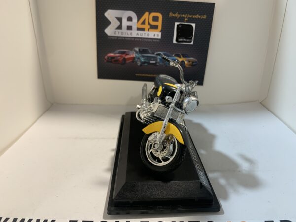 Harley FXST Softail Standard 2001 Maisto 1/18 – Image 3