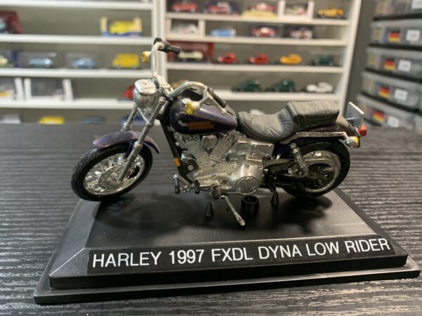 Harley 1997 FXDL Dyna Low Ride Maisto 1/18