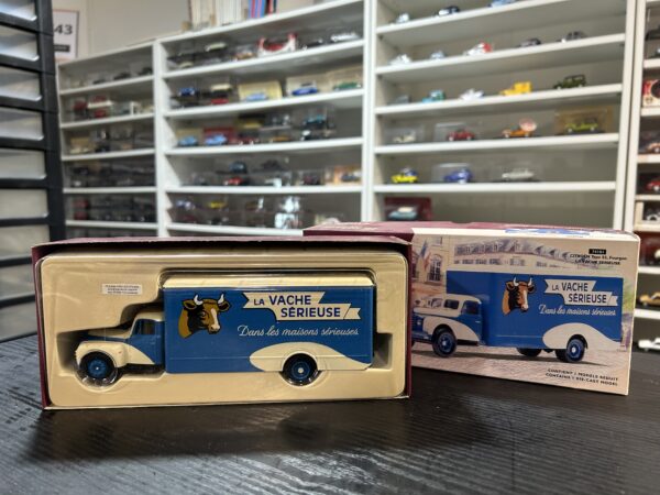 Citroen Type 55 Fourgon La Vache sérieuse Collection Héritage Corgi 1/50 – Image 2