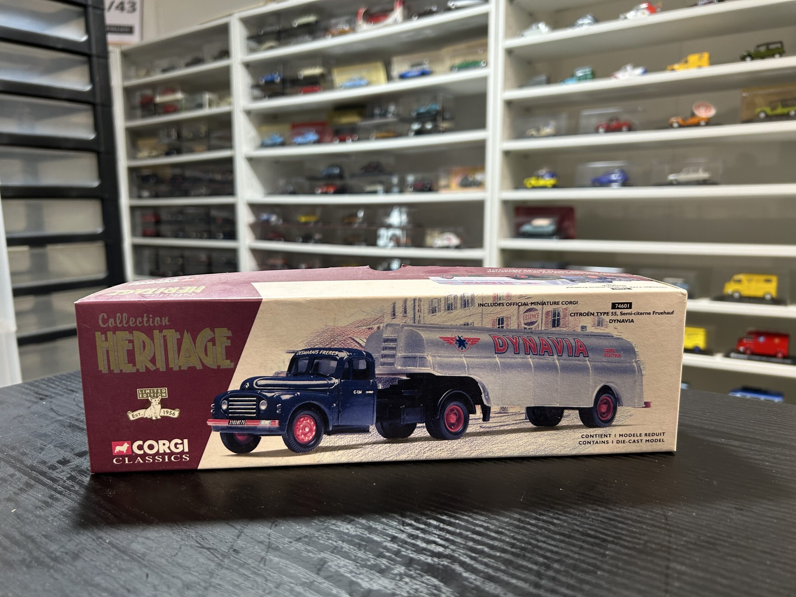 Citroen Type 55 Semi Citerne Fruehauf Dynavia Collection Héritage Corgi1/50