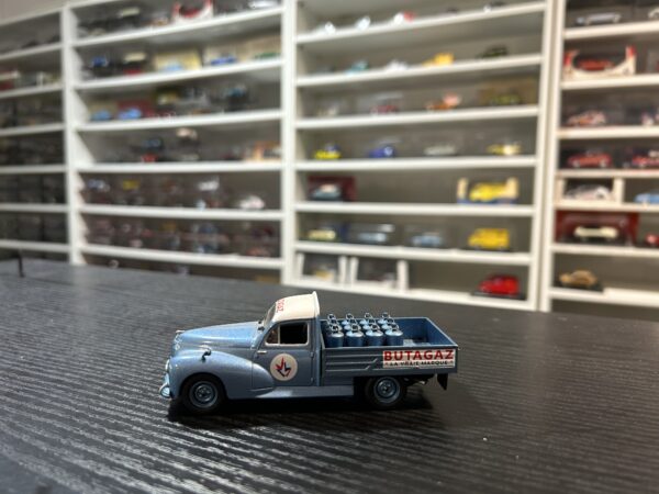 Peugeot 203 Butagaz 1/43