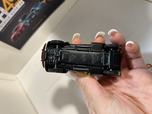 Citroen 2CV Menier Norev 1/43 – Image 5