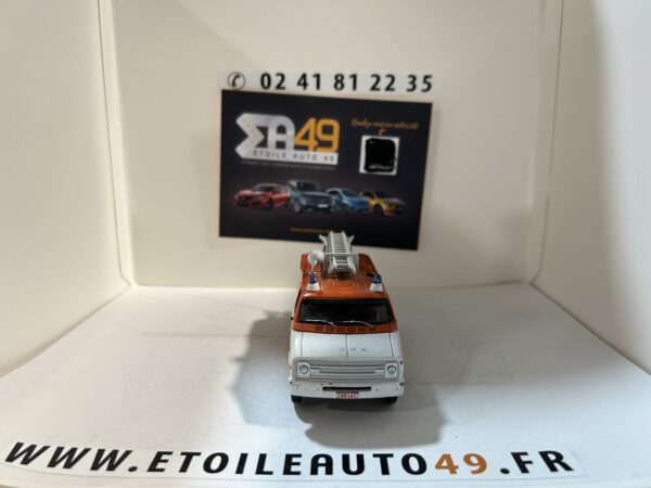 VSR Dodge Traderman 300 1997 Delprado 1/43 – Image 2