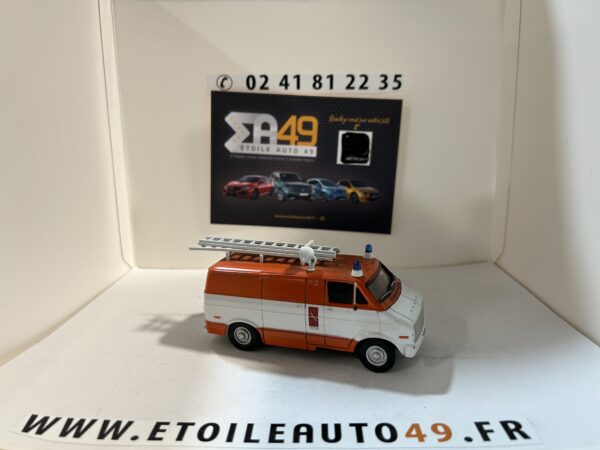 VSR Dodge Traderman 300 1997 Delprado 1/43 – Image 3