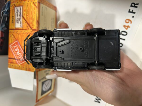 Citroen Type H 1968 Police 1/43 – Image 5