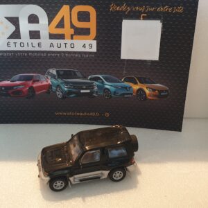 Mitsubishi Pajero 1/72
