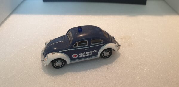 Volkswagen Coccinelle Ambulance 1/72 – Image 2