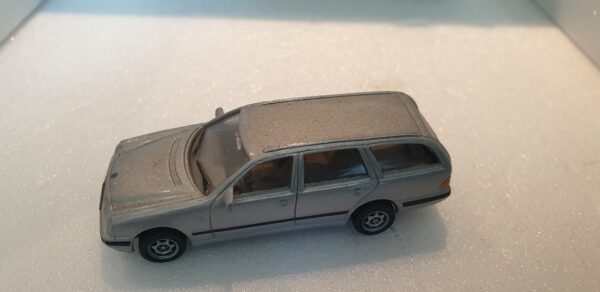 Mercedes Classe E Break 1/72 – Image 2