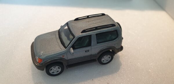 Toyota Land Cruiser 1/72 Gris – Image 2