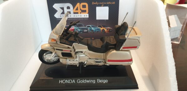 Honda Goldwing Beige 1/18