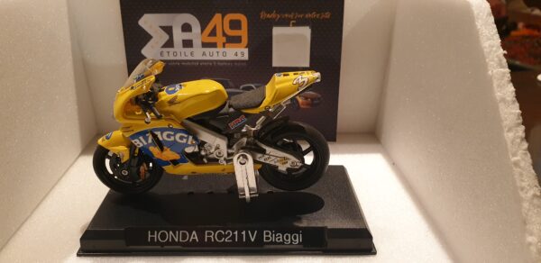 HONDA RC211V BIAGGI 1/18