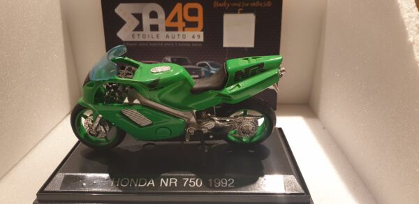 HONDA NR 750 VERTE 1992 1/18