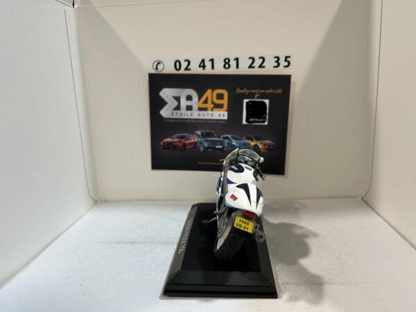 Suzuki RGSX 750 1/18 Majorette – Image 2