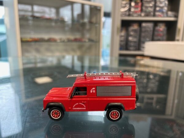 Land Rover Defender Pompier Solido 1/43 – Image 2