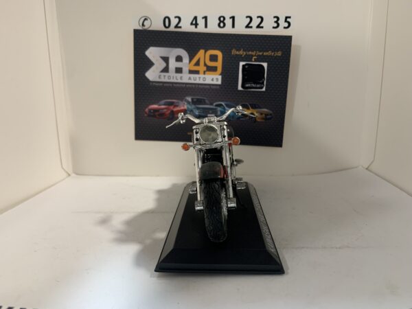 Kawasaki 1500 Classique Tourer 1/18 – Image 2