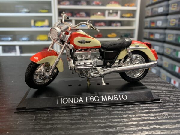 Honda F6C Maisto 1/18