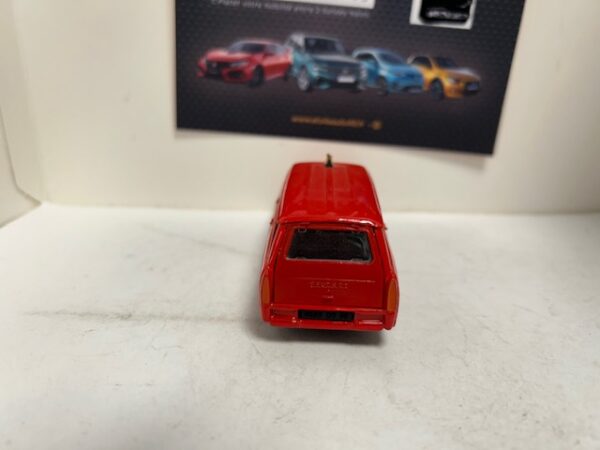 Peugeot 404 Break Solido 1/43 – Image 4