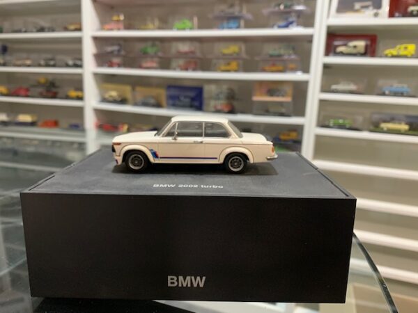 BMW 2002 Turbo Minichamps 1/43