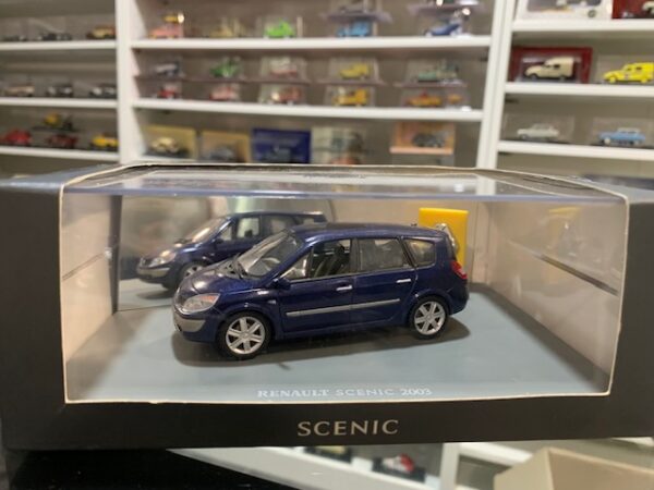 Renault Grand Scenic 2003 1/43