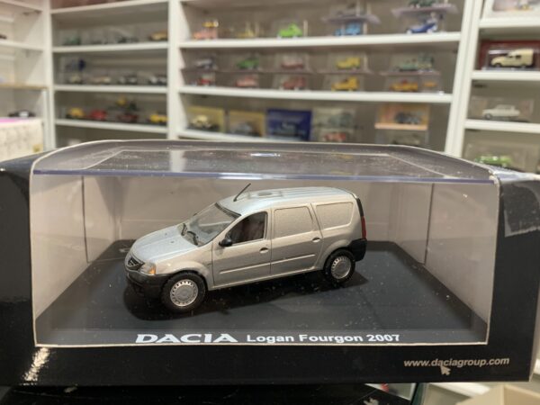 Dacia Logan Fourgon 2007 by Renault 1/43