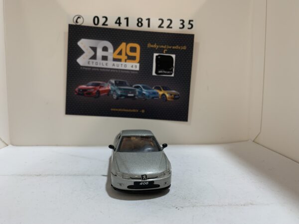 Peugeot 406 Coupé Solido 1/43 – Image 2