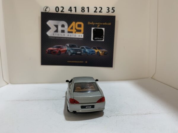 Peugeot 406 Coupé Solido 1/43 – Image 3