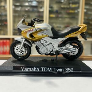 Yamaha TDM TWIN 850 Maisto 1/18