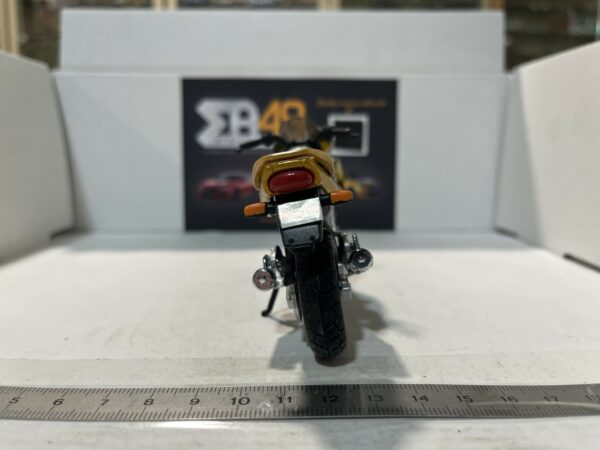 Yamaha TDM TWIN 850 Maisto 1/18 – Image 3