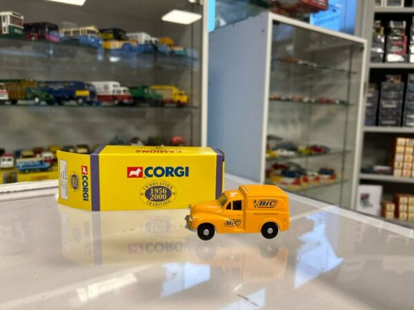 Camion Morris Z Van vers 1939 1/43