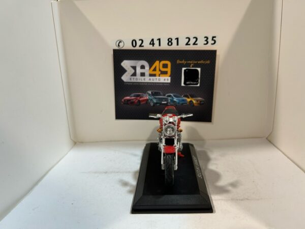 Suzuki Bandit 1/18 – Image 2