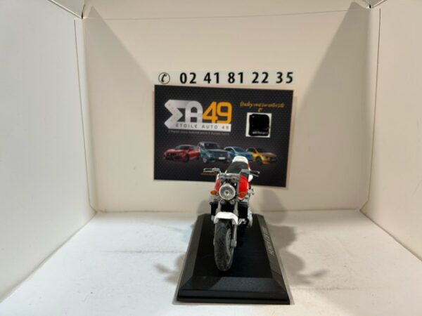 Honda CB 1300 1/18 – Image 2